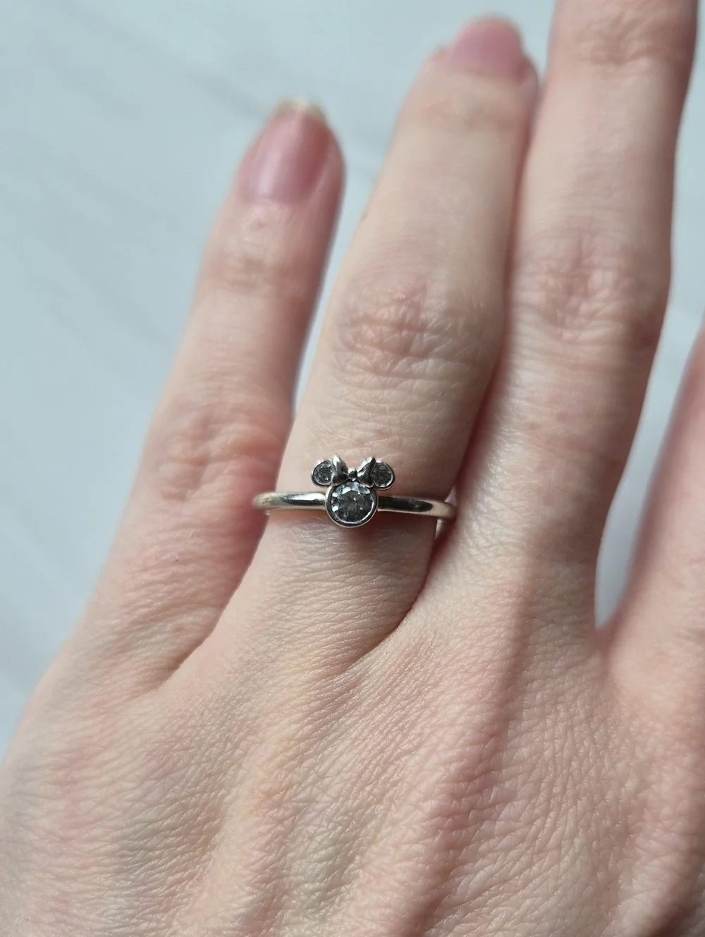pandora silver minnie mouse stone ring